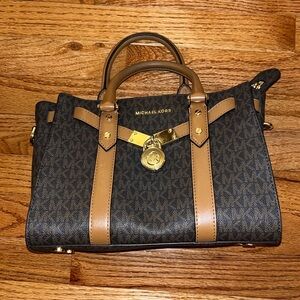 MICHAEL KORS HAND BAG